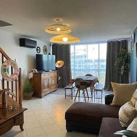Appartement Vintage 90 M2 Duplex Classe Frejus Exterior photo